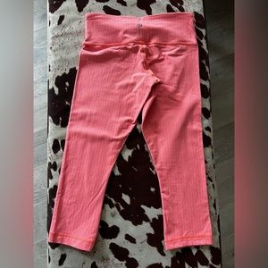Lululemon cropped leggings size 4